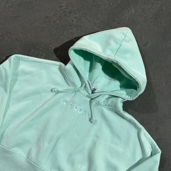 adidas sweatshirt - Picture 2 of 6